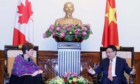 Pham Binh Minh reçoit Marie-Claude Bibeau