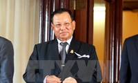 Nguyen Phu Trong reçoit le président du Sénat cambodgien