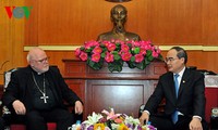 Nguyên Thiên Nhân reçoit le président du conseil épiscopal allemand
