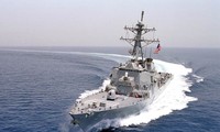 Un navire de guerre américain croise dans les eaux des îles Paracels 