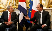 Hollande appelle Obama à effacer pleinement l’embargo à Cuba 