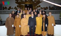 Nguyen Xuan Phuc rencontre les dignitaires religieux