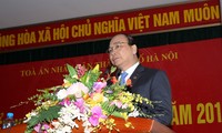 Nguyên Xuân Phuc à la conférence sur les missions du tribunal populaire de Hanoï