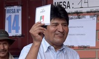 Bolivie: les électeurs se prononcent sur la constitution