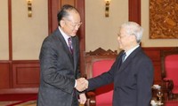 Le président de la banque mondiale reçu par les dirigeants vietnamiens