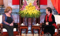 La présidente du groupe d’amitié France-Vietnam reçue par Nguyen Thi Doan