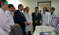 La Journée des médecins vietnamiens célébrée partout au pays