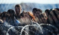 L’UE accorde une aide « humanitaire » d’urgence de 300 millions d’euros à la Grèce