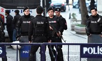 Istanbul : la police tue deux militantes après l'attaque d'un commissariat