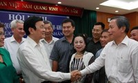 Truong Tan Sang rencontre les entrepreneurs