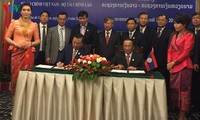 Finances: le Vietnam et le Laos renforcent leur coopération