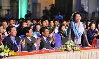 Nguyen Thi Kim Ngan assiste au programme Printemps-famille-mers et îles nationales