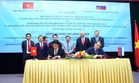 Vietnam-Russie : signature d’un accord pétrolier intergouvernemental 