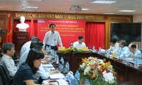 Vuong Dinh Hue travaille avec le comité national de supervision financière