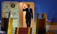 Le président américain Barack Obama entame sa visite officielle au Vietnam
