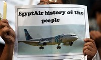 Crash d'EgyptAir: impossible de repêcher les boîtes noires avant 12 jours