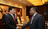 Rencontres de Trinh Dinh Dung en marge du WEF-ASEAN