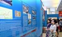 Exposition sur le départ du président Ho Chi Minh pour le salut national