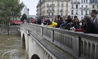  Inondations : alerte rouge levée en Normandie, décrue confirmée à Paris