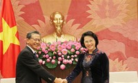 Nguyen Thi Kim Ngan reçoit les ambassadeurs russe, japonais et cubain