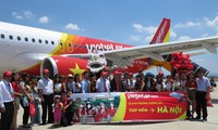 Vietjet Air inaugure la ligne aérienne Tuy Hoà-Hanoï 