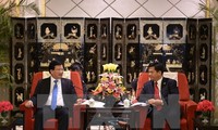 Trinh Dinh Dung rencontre le secrétaire du PCC du Yunnan (Chine)