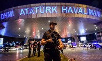 Attentat d'Istanbul : le bilan relevé à 43 morts, dont 19 étrangers