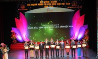 Honorer les meilleures agences de tourisme du Vietnam 2016