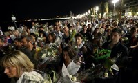 Hommage aux victimes du carnage à Nice