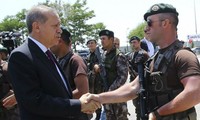Erdogan resserre son emprise sur l'armée