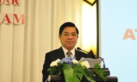 Conférence sur la promotion commerciale du Vietnam à Bangkok