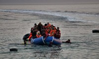 La Grèce sauve 70 migrants au large de Lesbos
