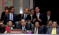Nguyen Xuan Phuc aux sommets de l’ASEAN et de l’Asie de l’Est