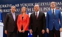 L'Union européenne tente d'apaiser les tensions avec la Turquie 