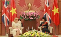 Le Royaume-Uni aide le Vietnam dans la formation des cadres des organes de l’Assemblée nationale