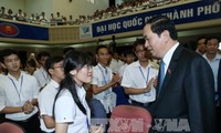 Tran Dai Quang rencontre les étudiants de l’université nationale de Ho Chi Minh-ville