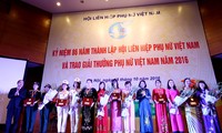 Remise du Prix de la Femme vietnamienne 2016