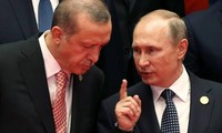 Entretien entre Erdogan et Poutine après les pertes turques en Syrie 