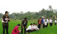 Memperkuat pekerjaan pengajaran kejuruan pertanian kepada kaum petani.