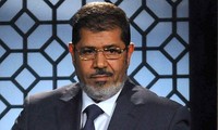Mesir mengangkat Wakil Presiden dan pimpinan baru  tentara