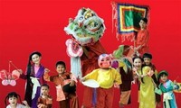 Pesta Medio Musim Rontok mereproduksi ciri budaya dulu kota Hanoi