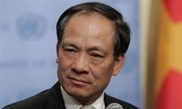 Deputi Menlu Vietnam Le Luong Minh diesahkan  pemimpin ASEAN sebagai  Sekjen ASEAN.