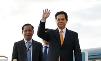 Aktivitas PM Vietnam  Nguyen Tan Dung pada Konferensi Tingkat Tinggi ASEAN ke-22