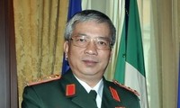 Membina kepercayaan strategi pertahanan Vietnam-Tiongkok