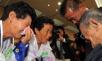 RDR.Korea dan Republik Korea sepakat berbahas tentang program reunifikasi keluarga yang terpisah