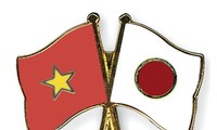 Pertemuan sehubungan dengan peringatan ulang tahun ke-40 penggalangan hubungan diplomatik Vietnam-Jepang