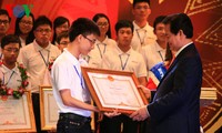 PM Vietnam, Nguyen Tan Dung: Seluruh sistim politik akan berusaha sekuat tenaga untuk mengembangkan pendidikan