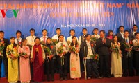 Lebih dari 200 tema telah memperoleh penghargaan talenta ilmuwan muda Vietnam - 2013