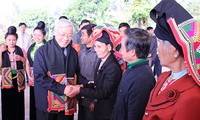 Sekjen Nguyen Phu Trong melakukan kunjungan kerja di provinsi Son La