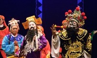 Teater Opera Tuong Vietnam membawa kesenian tradisional kepada penonton asing